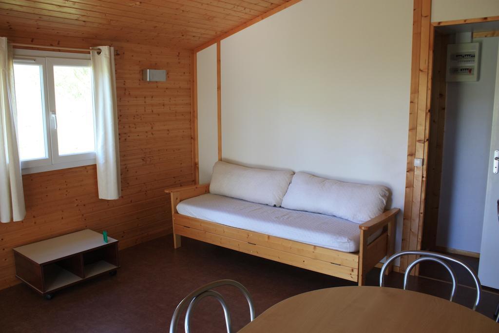Beynat Cottages Du Lac De Miel חדר תמונה