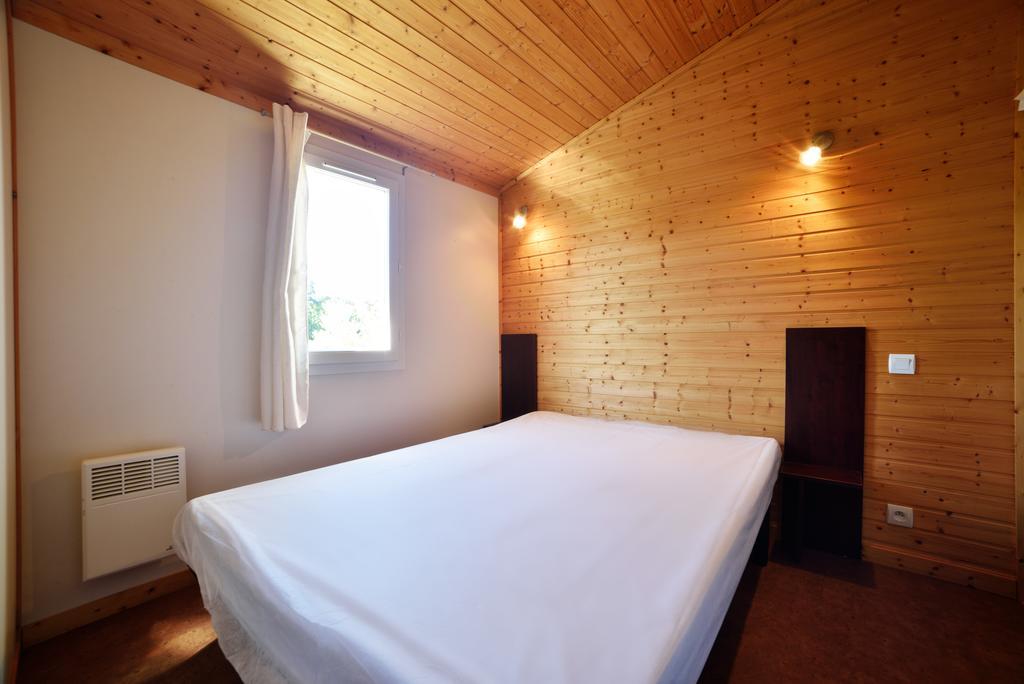 Beynat Cottages Du Lac De Miel מראה חיצוני תמונה